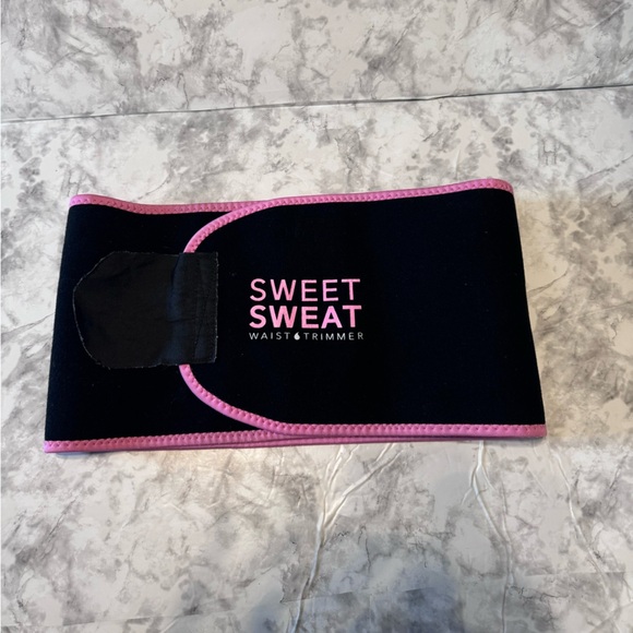 Sweet Sweat Waist Trimmer - Picture 4 of 5